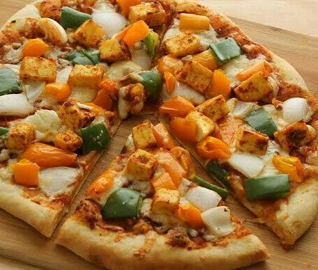 Corn And Paneer Pizza