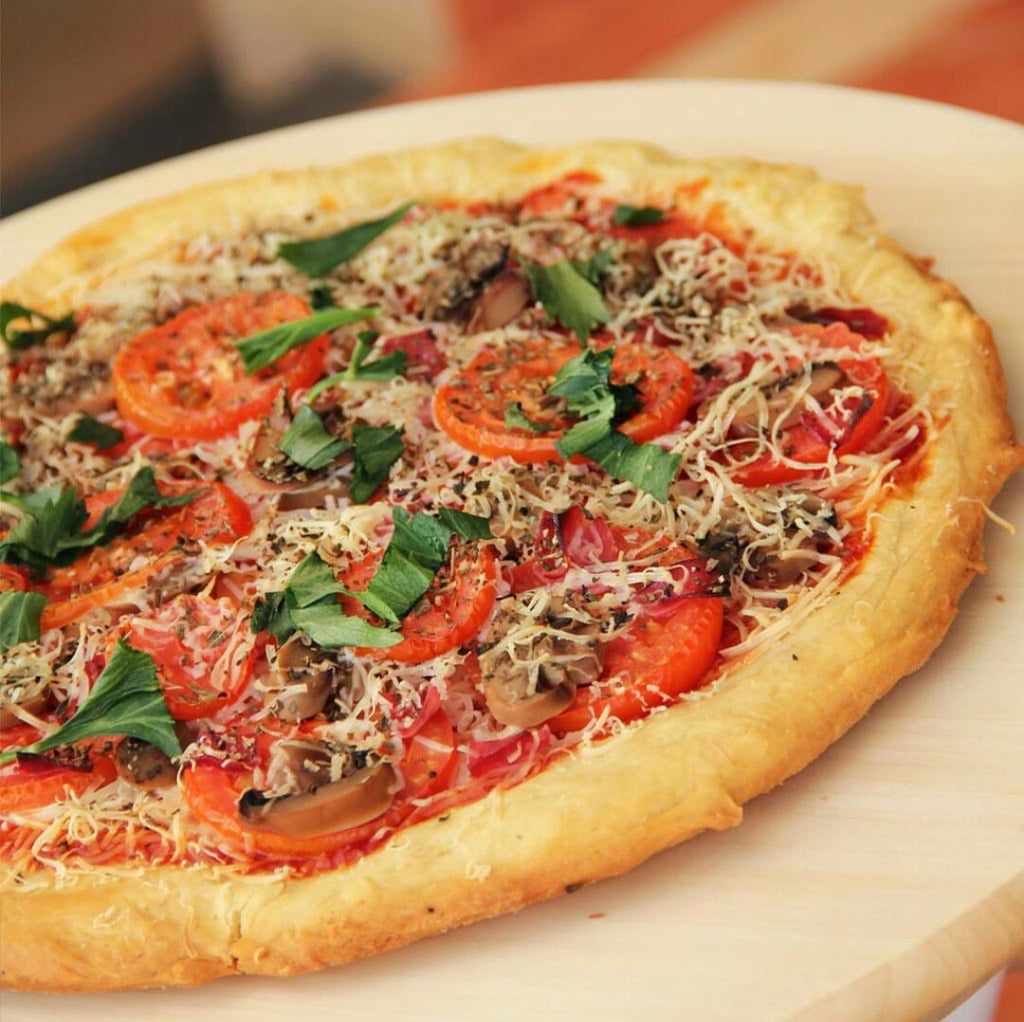 Tangy Tomato Pizza
