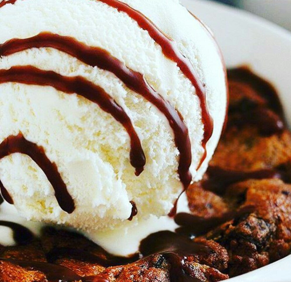 Vanilla Ice-Cream With Chocolate Sauce